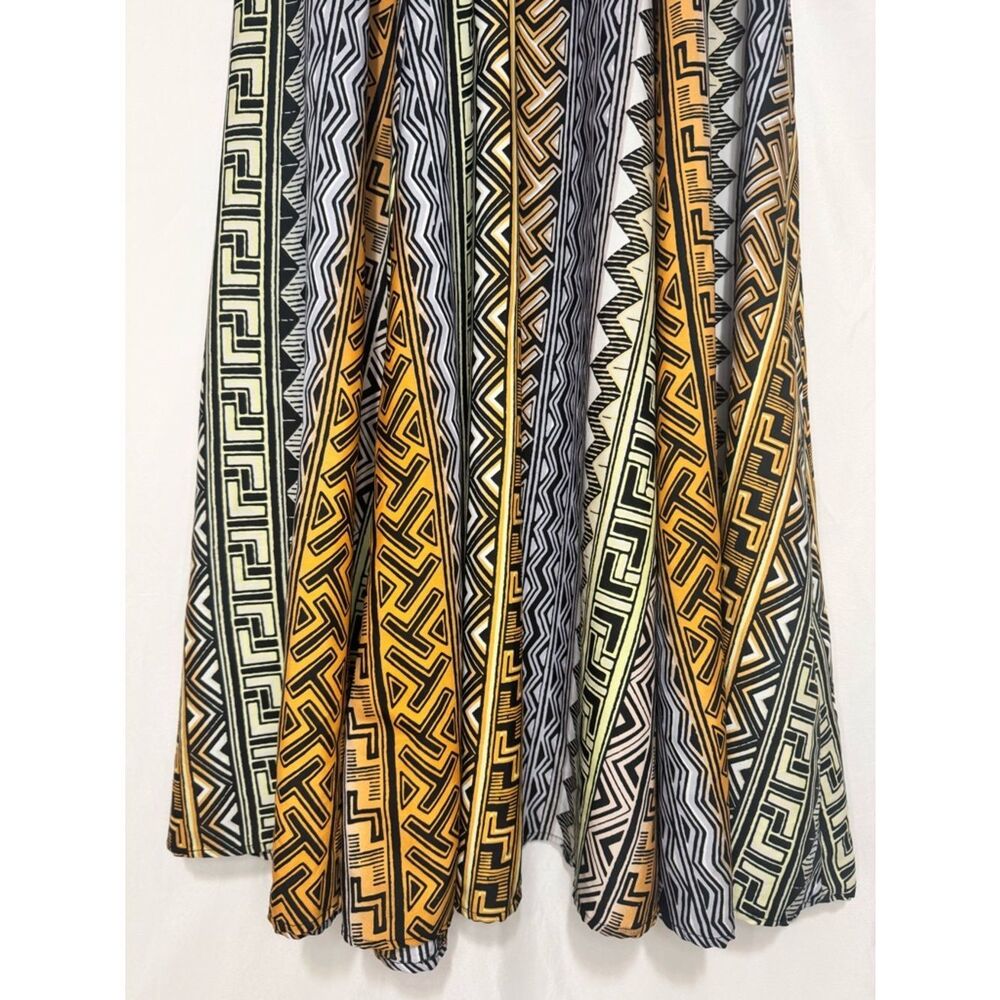 Beautiful Maxi skirt with bold geometric patterns Size L - Picture 3 of 6